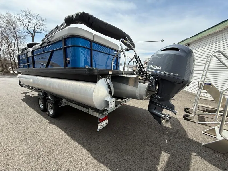 Slide: The Image of Sweetwater SW 2286 C 2023 - 11