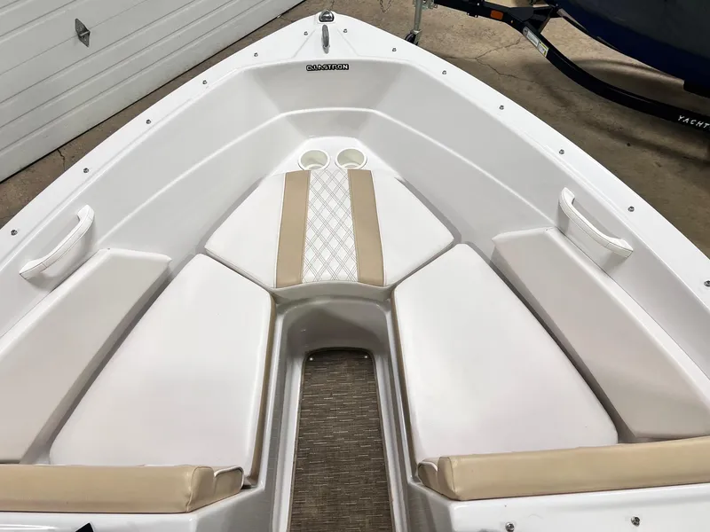 Slide: The Image of Glastron GT 187 2018 - 11