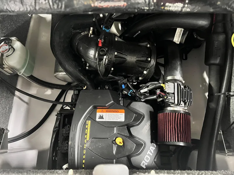 Slide: The Image of Glastron GT 187 2018 - 13