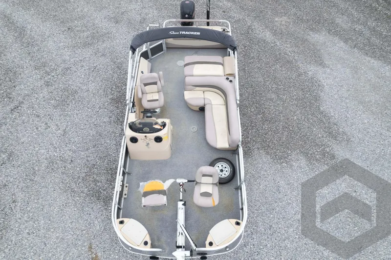 Slide: The Image of 2015 Sun Tracker Fishin' Barge 22 DLX pontoon boat, aerial view, spacious seating. - 34