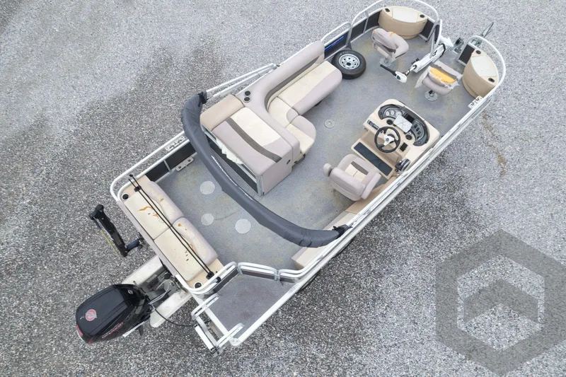 Slide: The Image of 2015 Sun Tracker Fishin' Barge 22 DLX pontoon boat, aerial view, spacious seating. - 37
