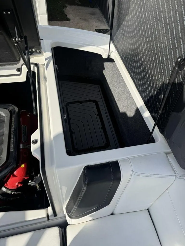 Slide: The Image of Nautique G23 2016 - 16