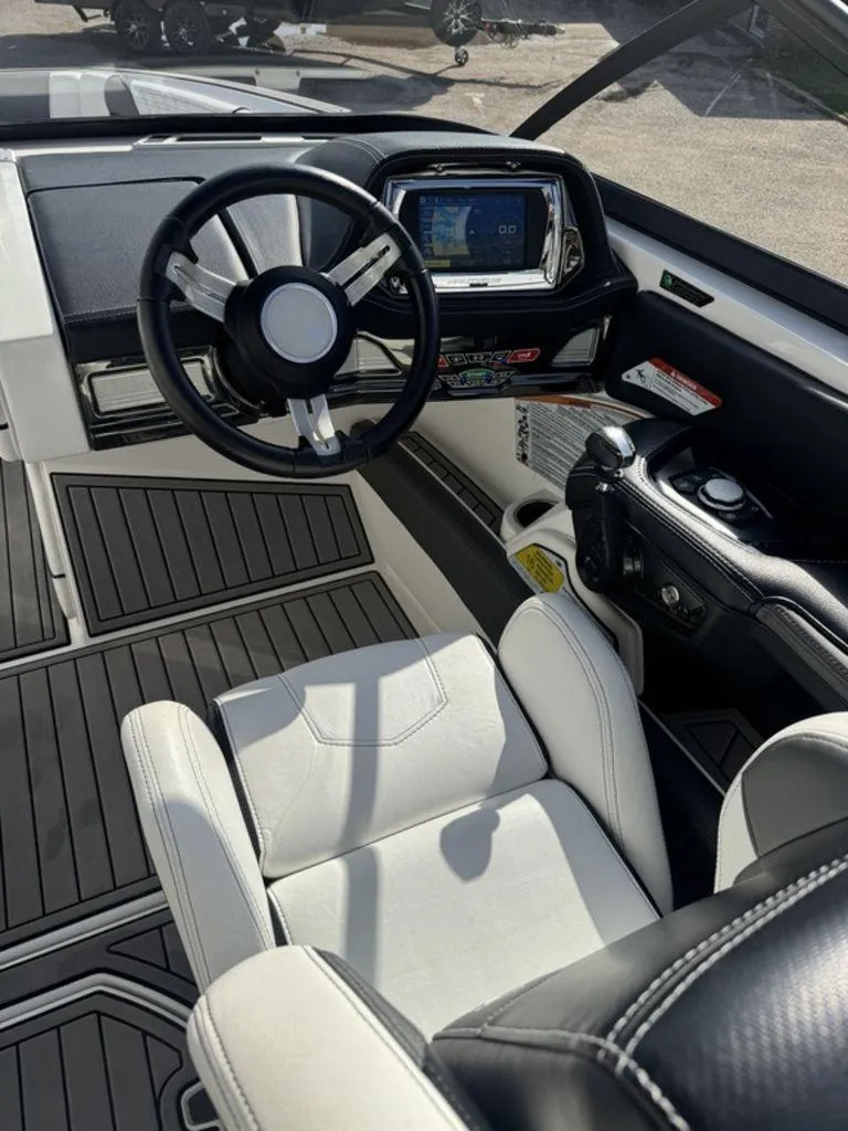 Slide: The Image of Nautique G23 2016 - 18