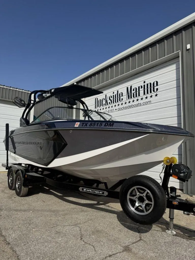 Slide: The Image of Nautique G23 2016 - 3