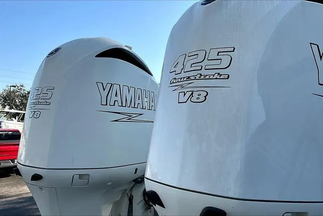 Slide: The Image of Yamaha 425 V8 outboard engines on a 2016 Hydra-Sports 3400 CC boat. - 18