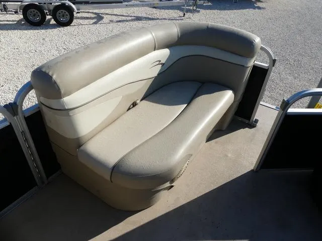 Slide: The Image of Bennington 20 SLX 2014 - 13