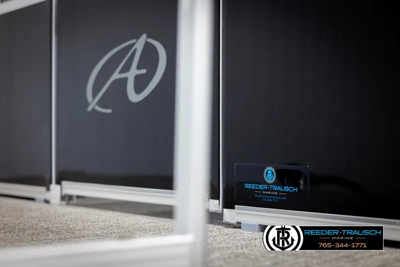 Slide: The Image of 2025 Avalon VLS QL panel with Reeder-Trausch branding and contact information. - 46