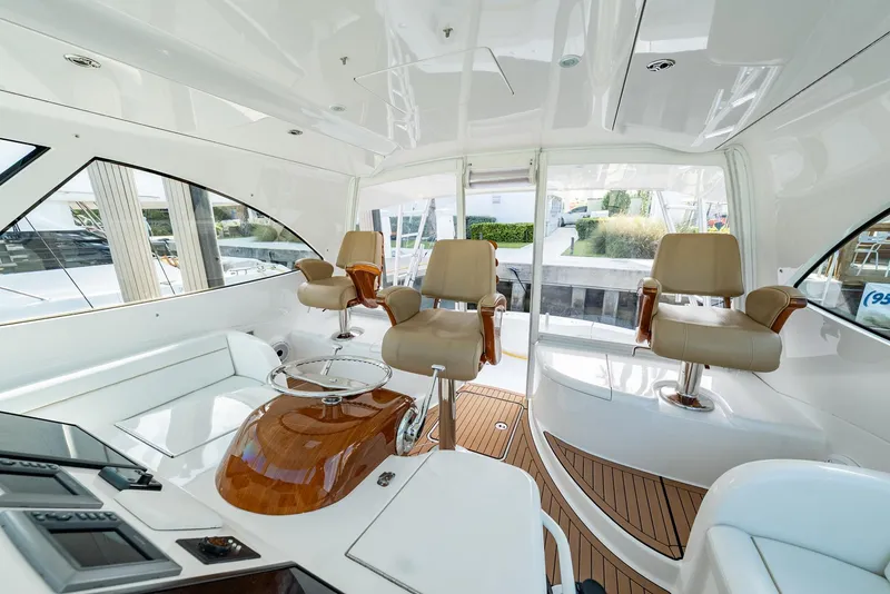 Slide: The Image of Cockpit Overhead Storage - 31