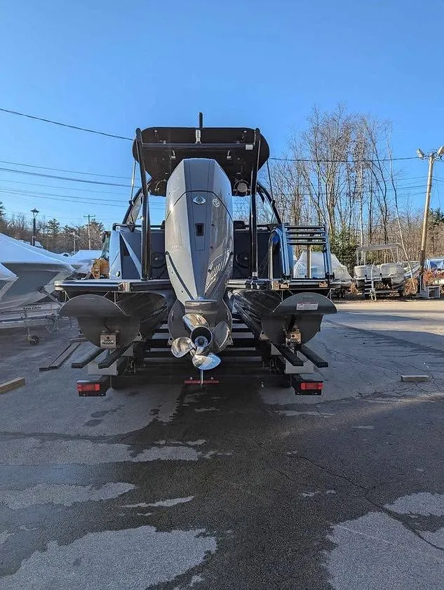 Slide: The Image of Berkshire 25 Sport RFX9-DC 2025 - 8