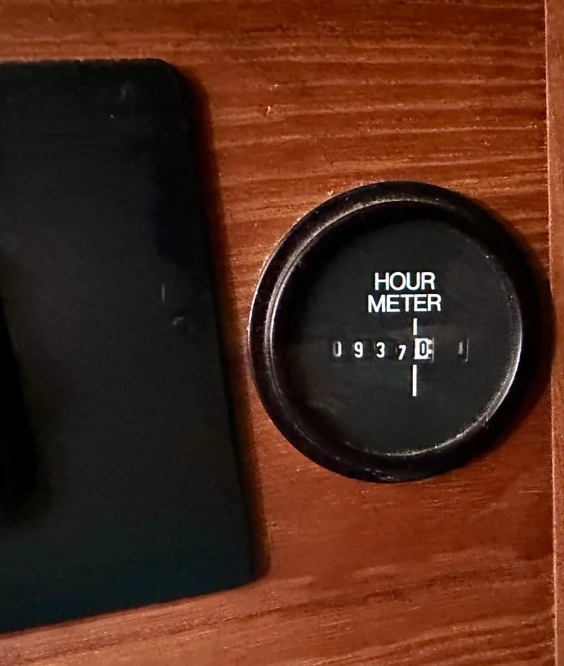 Slide: The Image of Hour meter reading 9370 on 1998 Pacific Seacraft Cutter. - 18
