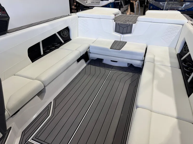 Slide: The Image of Nautique Super Air Nautique GS24 2024 - 13