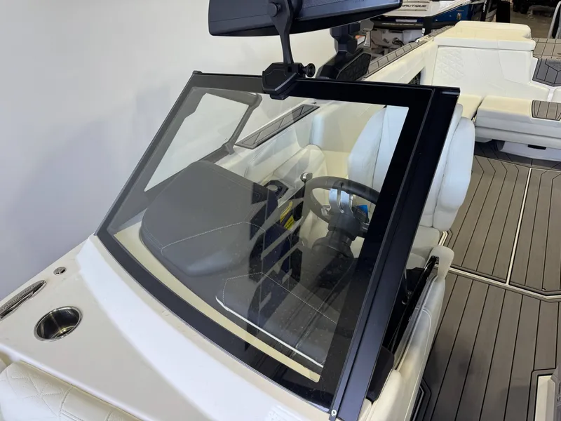 Slide: The Image of Nautique Super Air Nautique GS24 2024 - 18