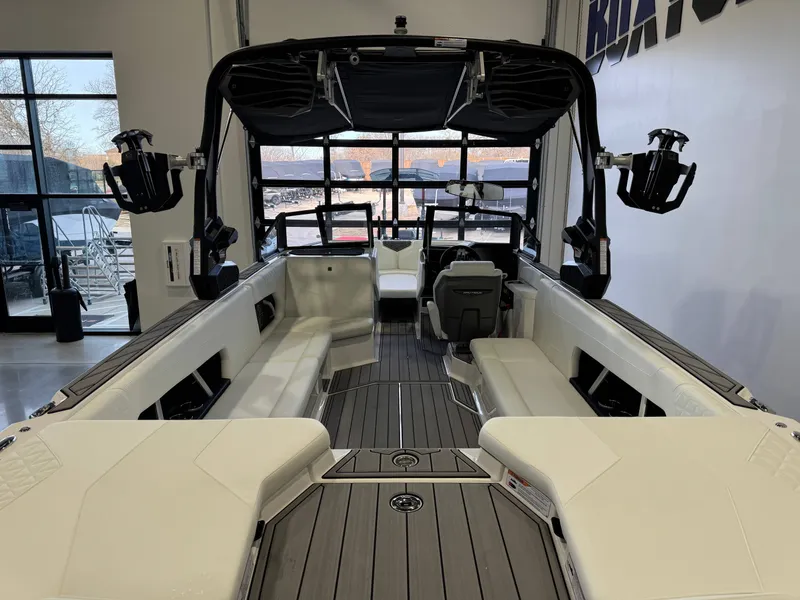 Slide: The Image of Nautique Super Air Nautique GS24 2024 - 8