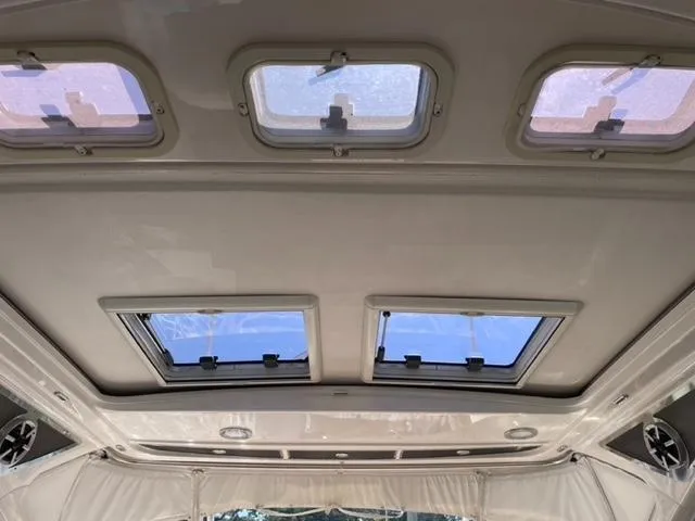 Slide: The Image of Ceiling view of 2007 Windy Typhoon 43 boat with multiple skylights. - 31