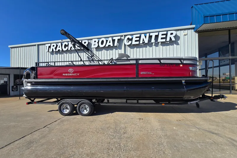 The Image of 2023 Regency 250 DL3 pontoon boat at Tracker Boat Center. - 1