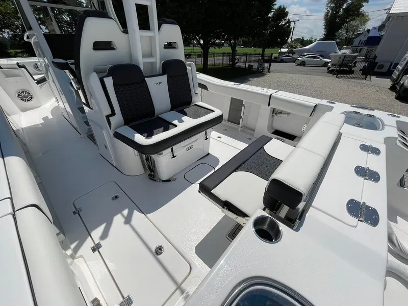 Slide: The Image of Tidewater 302 CC Adventure 2026 - 61