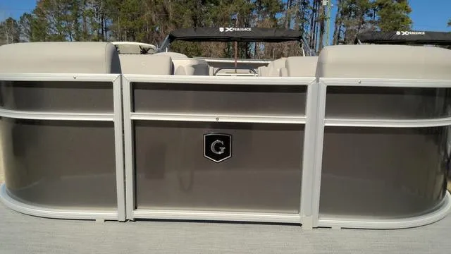 Slide: The Image of Godfrey Xperience 2286 SBX 27" iMPACT Center Tube Package 2025 - 5