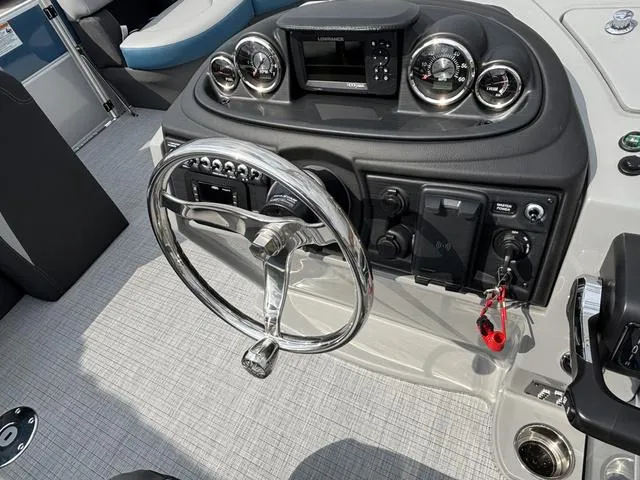 Slide: The Image of South Bay S224FCR 2025 - 10