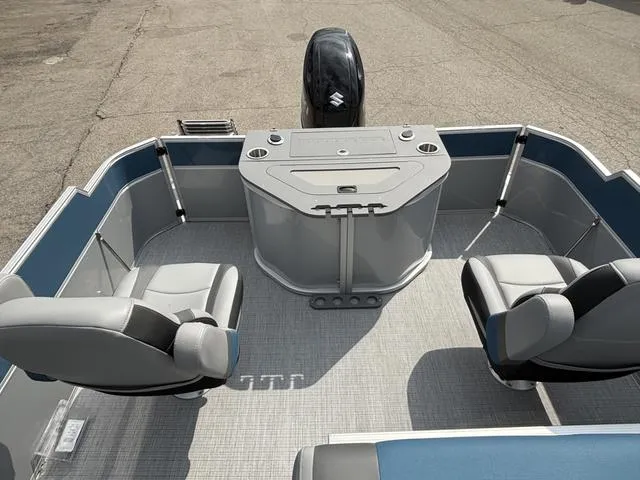 Slide: The Image of South Bay S224FCR 2025 - 12