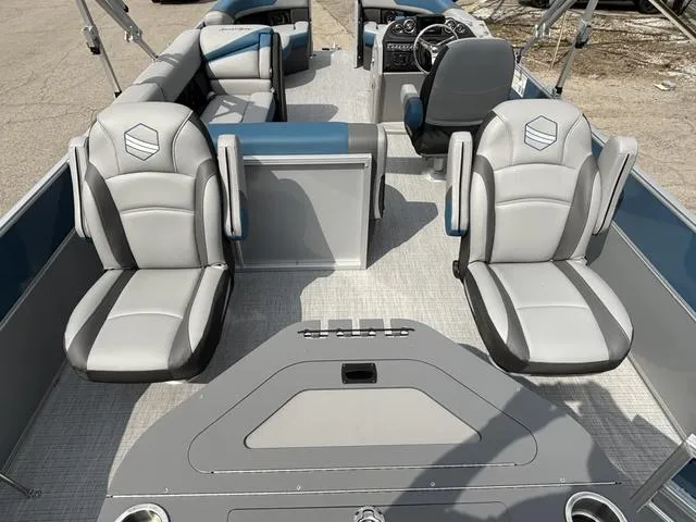 Slide: The Image of South Bay S224FCR 2025 - 15