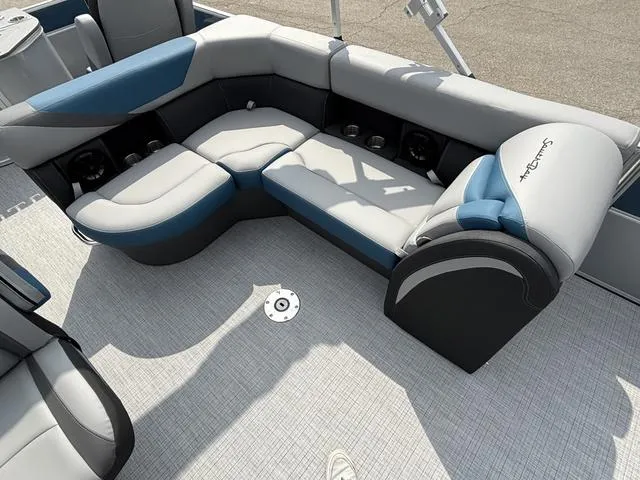 Slide: The Image of South Bay S224FCR 2025 - 9