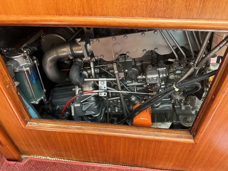 Slide: The Image of Hunter Legend 45 1987 - 70