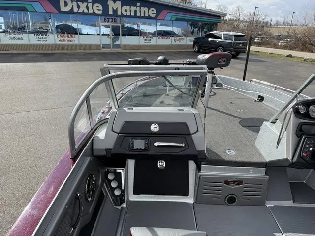Slide: The Image of 2020 Ranger 621FS boat interior at Dixie Marine dealership. - 6