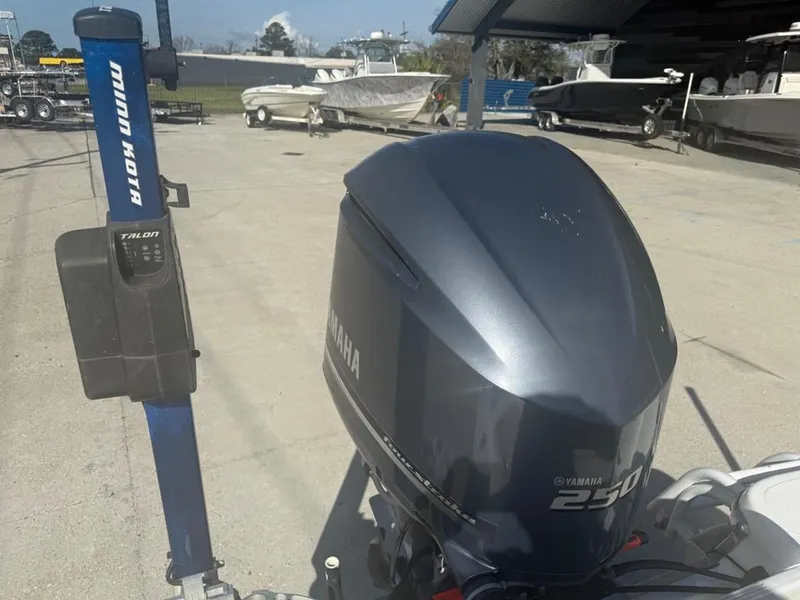 Slide: The Image of Yamaha 250 outboard motor on BlackJack 224 boat, with Minn Kota Talon anchor system. - 5