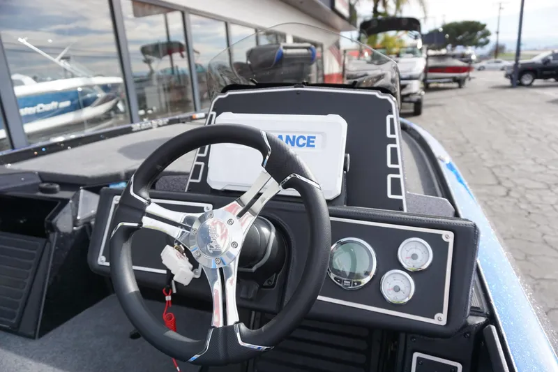 Slide: The Image of Ranger Z520 2025 - 3