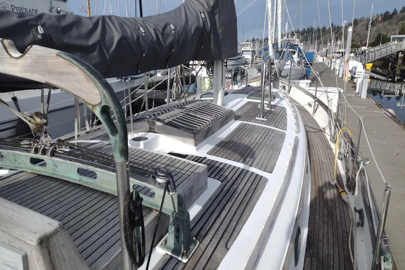 Slide: The Image of Top and side deck - 5