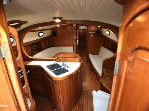 Slide: The Image of Main salon  - 8