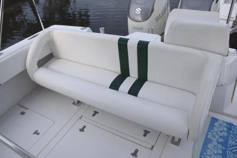 Slide: The Image of Removable aft bench seat - 15