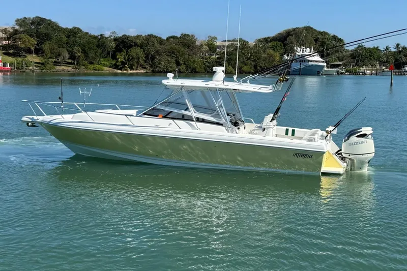 Slide: The Image of Great looking, clean boat, fish or cruise! - 43