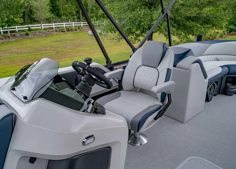 Slide: The Image of Tahoe LTZ Quad Lounge 2025 - 14