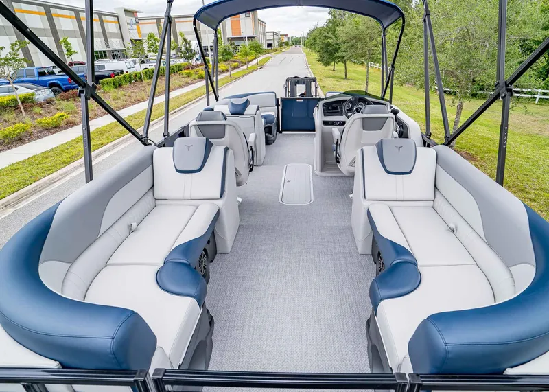 Slide: The Image of Tahoe LTZ Quad Lounge 2025 - 19