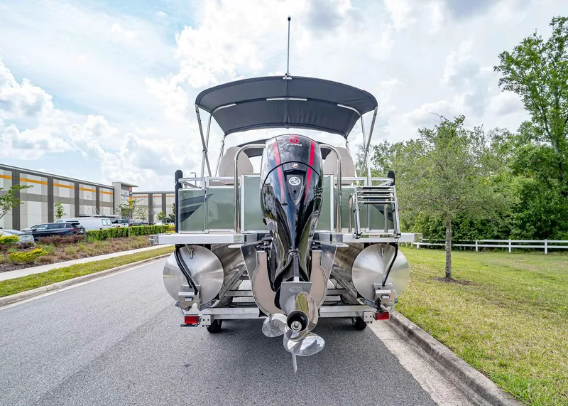 Slide: The Image of Tahoe Sport Rear Fish 2025 - 5