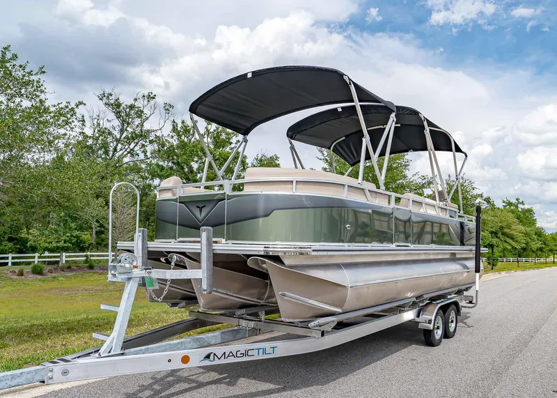 Slide: The Image of Tahoe Sport Rear Fish 2025 - 6