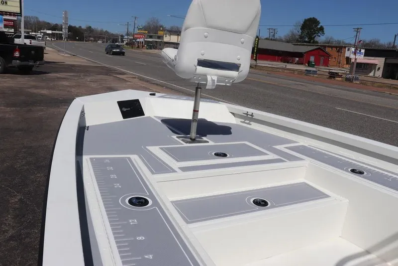 Slide: The Image of G3 Bay 21 GX 2025 - 19