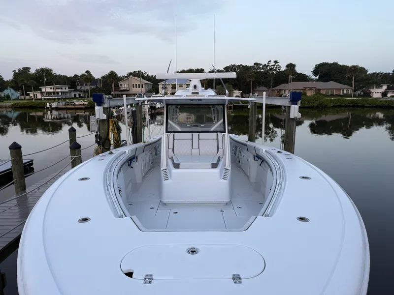 Slide: The Image of Yellowfin 42 Center Console 2025 - 54