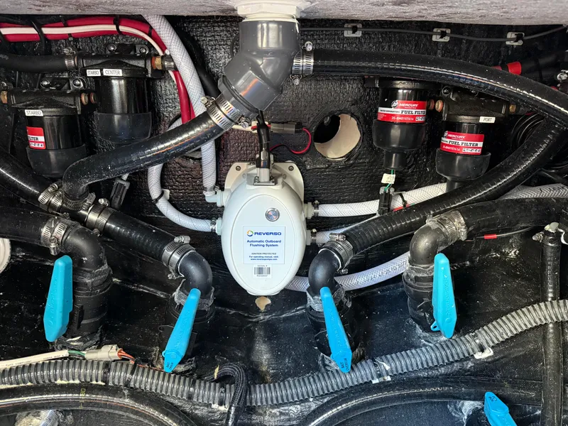 Slide: The Image of Yellowfin 42 Center Console 2025 - 87