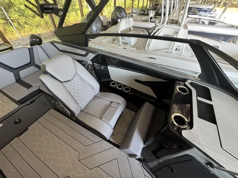 Slide: The Image of Yamaha 222XD 2025 - 9