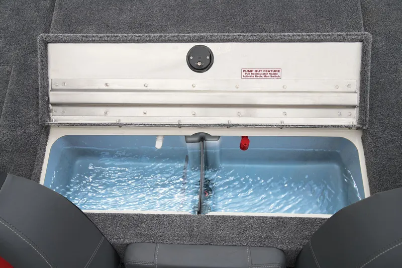 Slide: The Image of Tracker Pro Team 190 2025 - 50