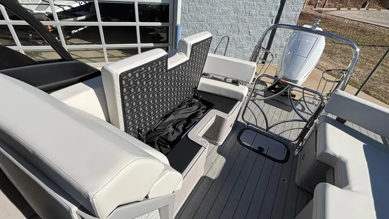 Slide: The Image of 2025 Balise HORIZON 24C boat seat storage with fire extinguisher and modern design. - 13