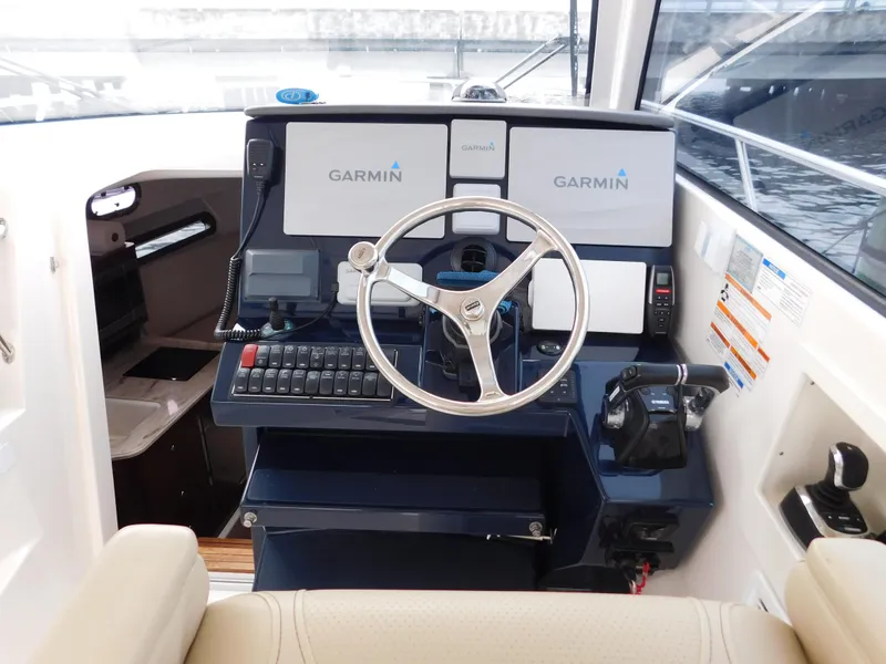 Slide: The Image of Pursuit OS 325 Offshore 2018 - 58