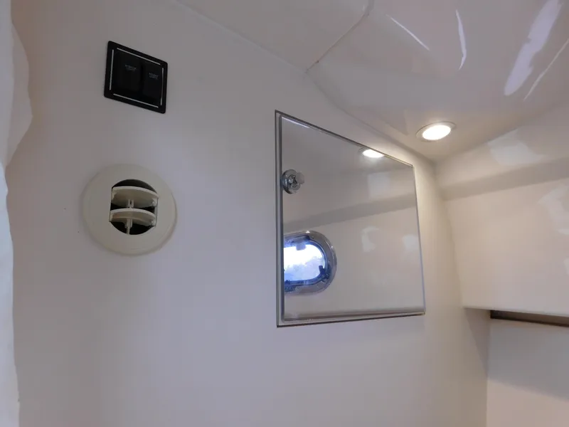 Slide: The Image of Pursuit OS 325 Offshore 2018 - 81