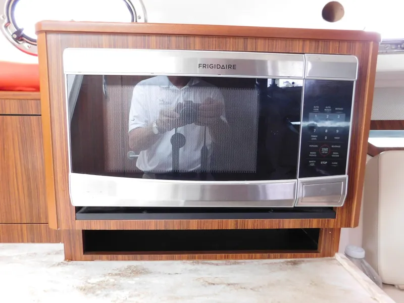 Slide: The Image of Pursuit OS 325 Offshore 2018 - 86