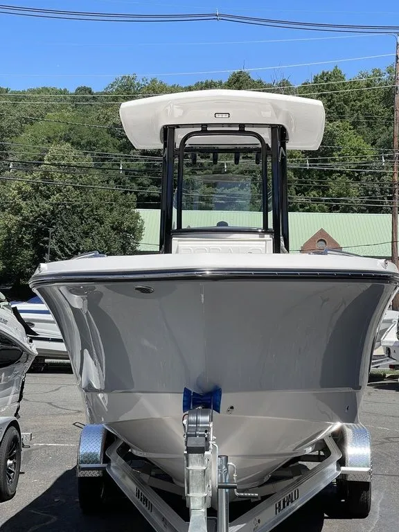 Slide: The Image of Robalo R232 Explorer 2026 - 4