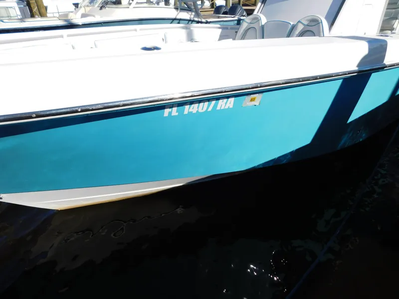 Slide: The Image of Everglades 355 Center Console 2016 - 107