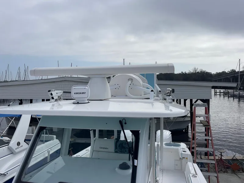 Slide: The Image of Everglades 355 Center Console 2016 - 120