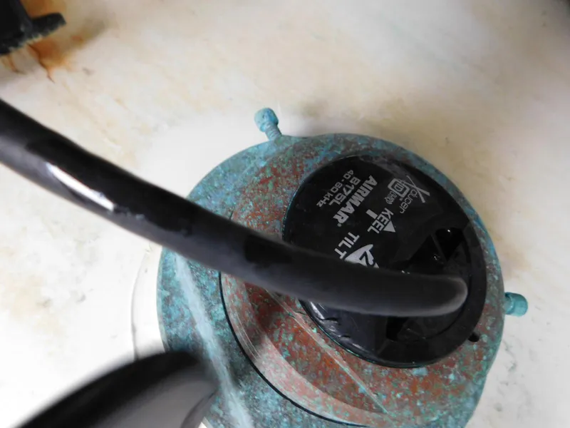 Slide: The Image of Everglades 355 Center Console 2016 - 56